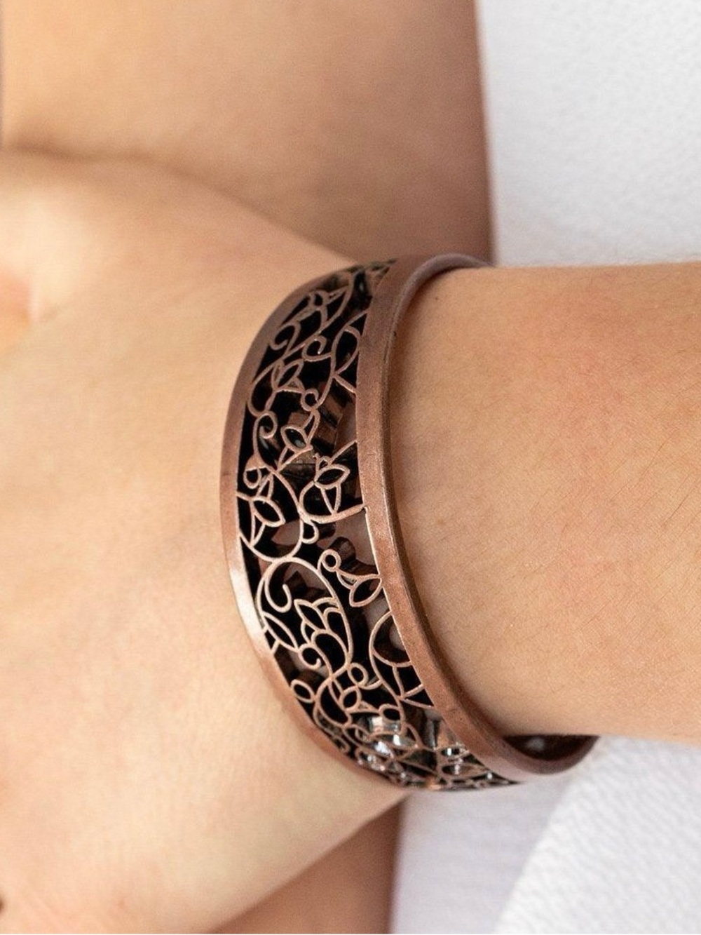 Paparazzi • Vine Garden Copper Cuff Bracelet